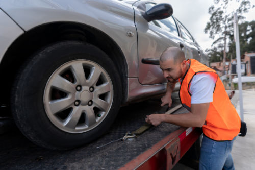 Who needs Garage insurance by Reliance